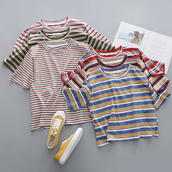 Γυναικεία T-shirt με O-neckline κατάλληλο για  τη καθημερινή ζωή σε διαφορετικά χρώματα