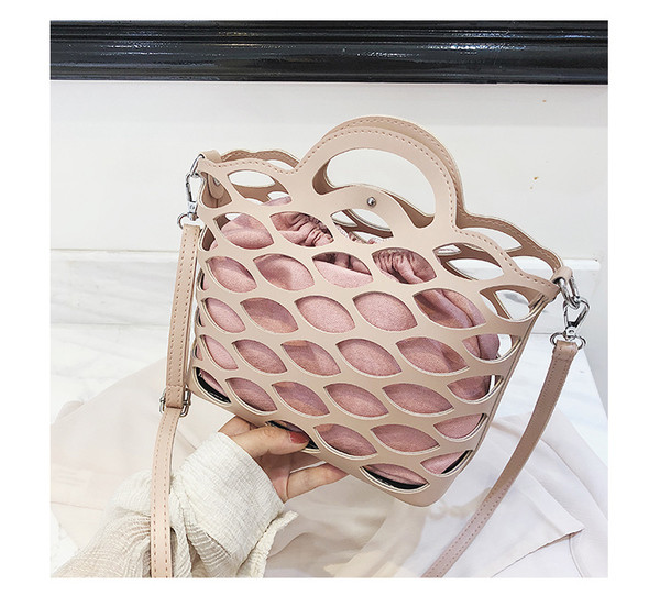 Geanta de dama moderna in mai multe culori potrivita pentru utilizarea de zi cu zi