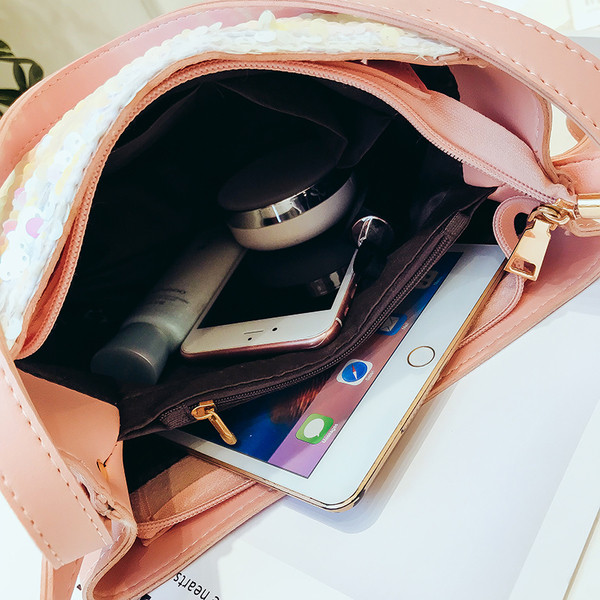 Geanta casual de dama cu paiete in alb, roz si negru