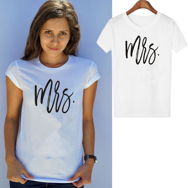 Γυναικεία μπλούζα με κοντό μανίκι και επιγραφή κατάλληλη για τη καθημερινή ζωή