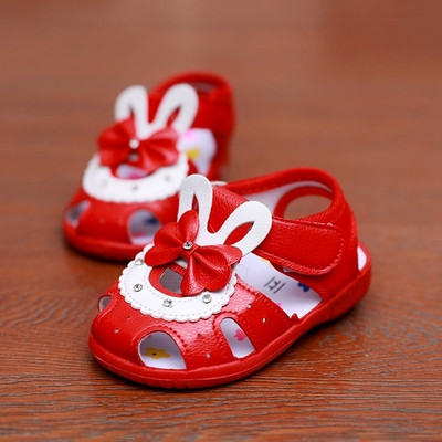 Бебешки сандали в няколко цвята със звък и елемен панделка