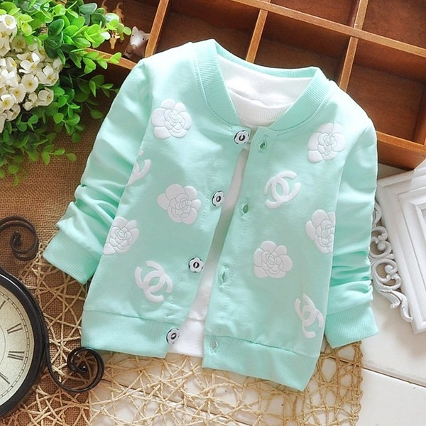 Vesta pentru copii in mai multe modele cu sampanie