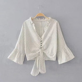 Κομψή γυναικεία μπλούζα με φαρδιά μανίκια και κουμπιά