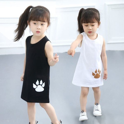 Детска спортно-ежедневна рокля в бял и черен цвят с щампа