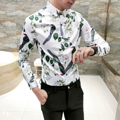 Μοντέρνο ανδρικό πουκάμισο σε μαύρο και άσπρο