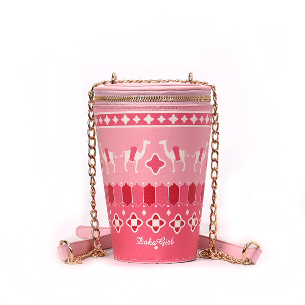 Geanta de dama cu forma non-standard si imprimeu in patru culori