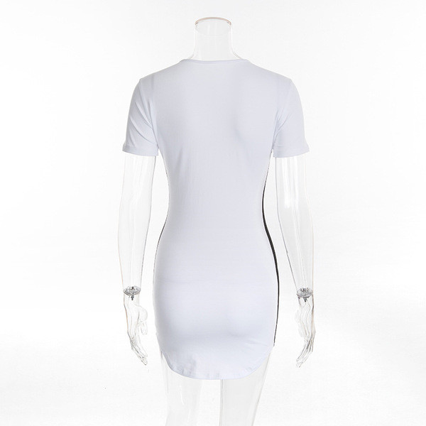 Alkalmi női ruha O-nyakkivágással több színben