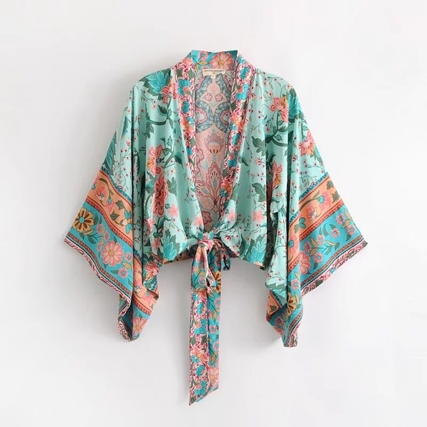 Bluză de damă model nou cu motive etnice și mâneci largi