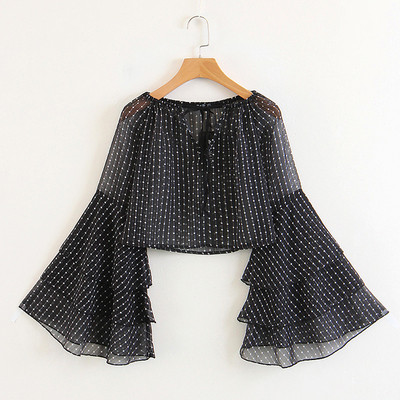 Bluză de damă cu mâneci largi și cravate