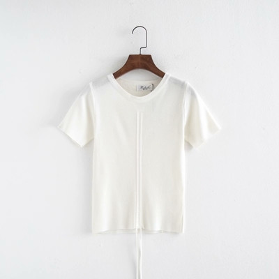 Μοντέρνα γυναικεία μπλούζα με λαιμόκοψη και κορδόνια