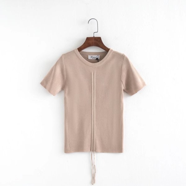 Μοντέρνα γυναικεία μπλούζα με λαιμόκοψη και κορδόνια