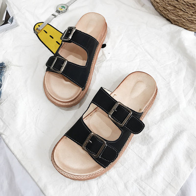 Γυναικείες παντόφλες σε στυλ ρετρό - με πόρπες, 4 χρώματα