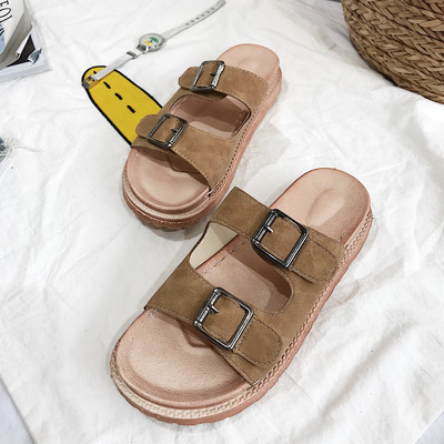 Γυναικείες παντόφλες σε στυλ ρετρό - με πόρπες, 4 χρώματα