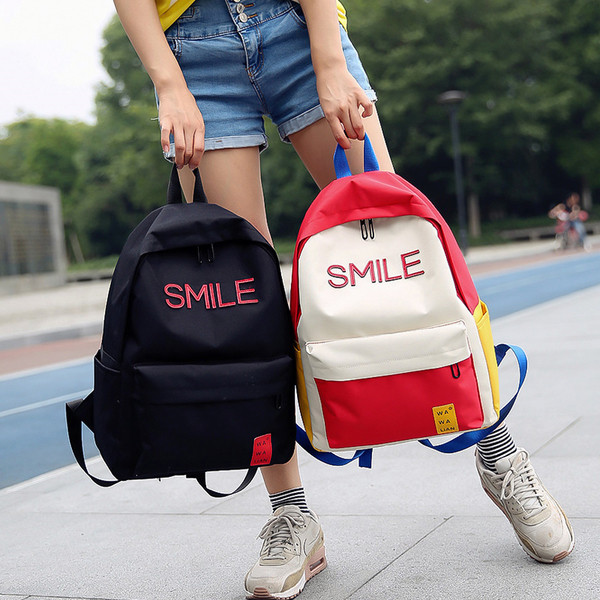 Rucsac de damă de zi cu zi cu o inscripție în trei culori