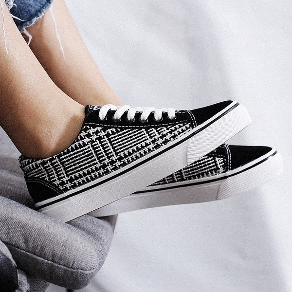 Tenisi casual dama in carouri cu talpa plata din cauciuc, 2 modele