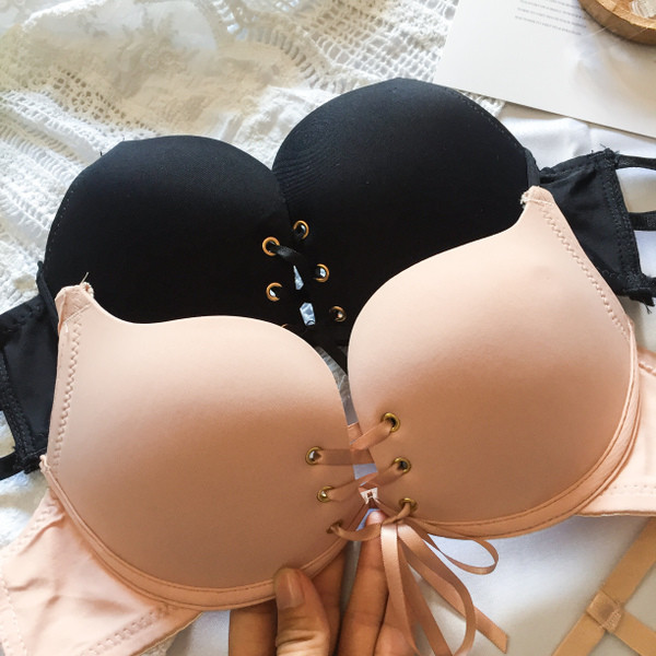 Σουτιέν με ευρύ κούμπομα και μπροστινά κορδόνια 