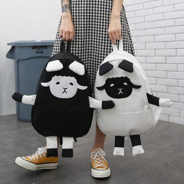 Модерна дамска раница с 3D декорация в бял и черен цвят