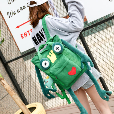 Γυναικείο σακίδιο με 3D διακόσμηση σε δύο μοντέλα