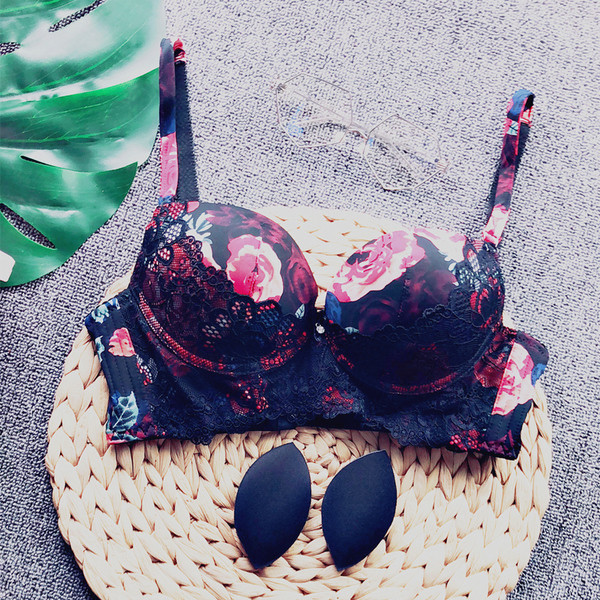 Κομψό σουτιέν με δαντέλα