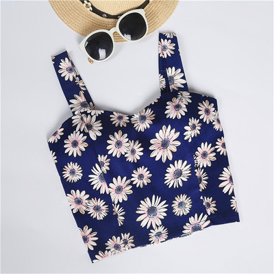 Къс дамски топ в различни флорални мотиви 