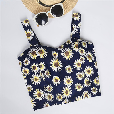 Къс дамски топ в различни флорални мотиви 