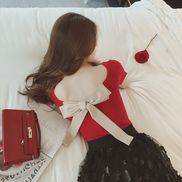 Γυναικεία μπλούζα με κορδέλα στην πλάτη σε διάφορα χρώματα