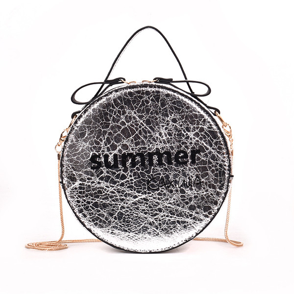 Μικρή κυκλική γυναικεία τσάντα σε τρία χρώματα