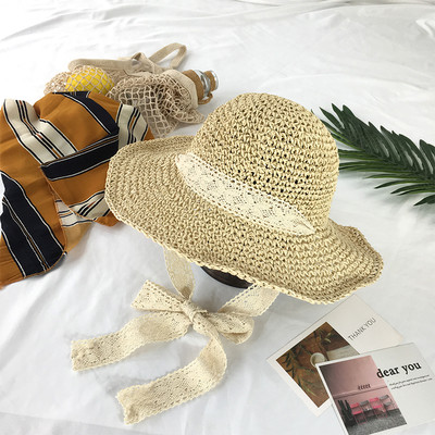 Μοντέρνο γυναικείο καπέλο με κορδόνια σε δύο χρώματα