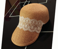 Καθημερινό γυναικείο καπέλο με δαντέλα και γείσο