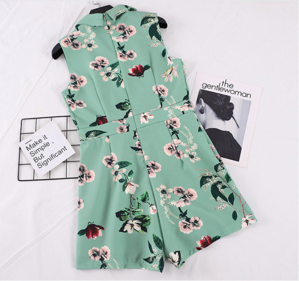 Μοντέρνες γυναικείες φόρμες με ζώνη και φυτικά μοτίβα σε διάφορα χρώματα