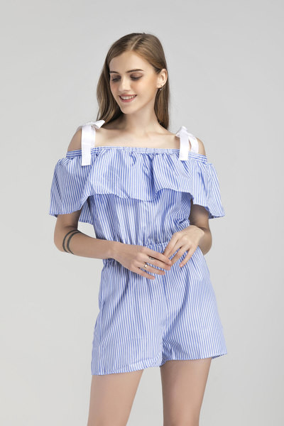 Μοντέρνες γυναικείες φόρμες με κορδόνια