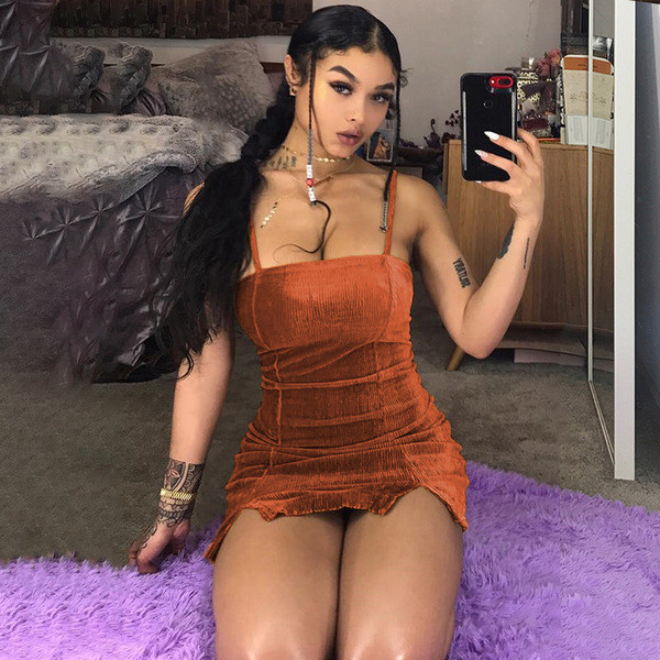 Γυναικείo φόρεμα με λεπτούς ιμάντες