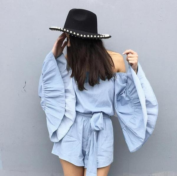 Γυναικεία ολόσωμι φόρμα με φαρδιά μανίκια και ζώνη σε 2 χρώματα