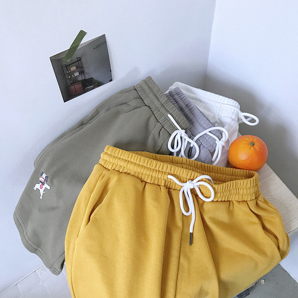 Férfi rövid rövidnadrág több színben elasztikus derékkal