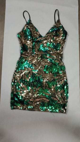  ΝΕΟ μοντ'ελο γυναικείο φόρεμα με ντεκολτέ σε σχήμα V