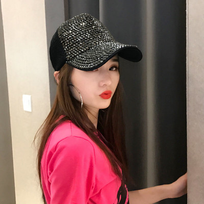 Γυναικείο καπέλο με διακοσμητικές πέτρες σε διάφορα χρώματα