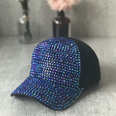 Γυναικείο καπέλο με διακοσμητικές πέτρες σε διάφορα χρώματα