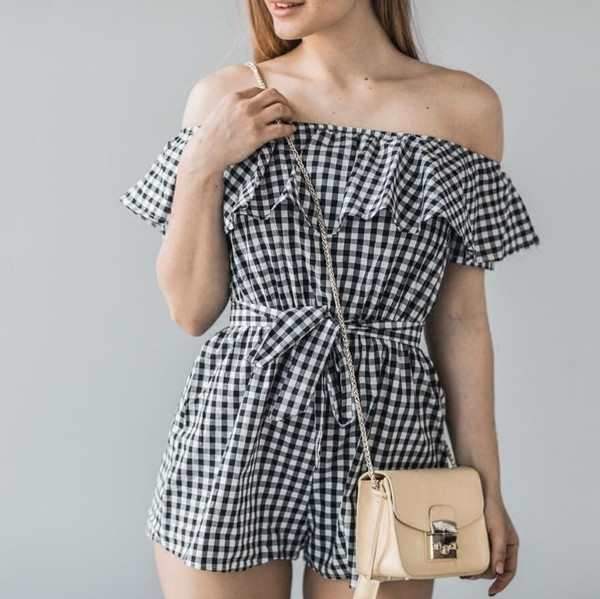 Γυναικεία ολόσωμι φόρμα με ζώνι