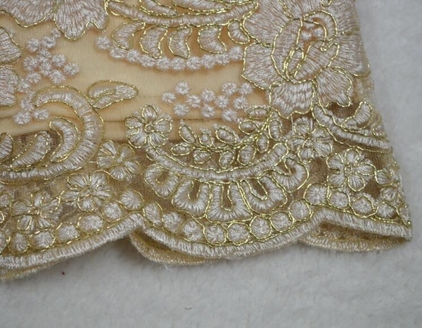 Γυναικεία ολόσωμι φόρμα με κεντήματα και λεπτά λουριά