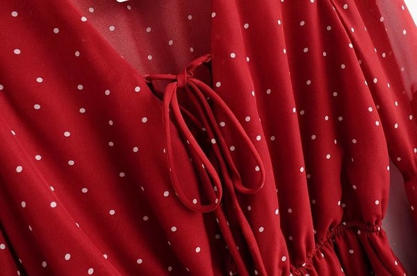 Γυναικεία ολόσωμι φόρμα με V-σχήμα ντεκολτέ και δεσμούς