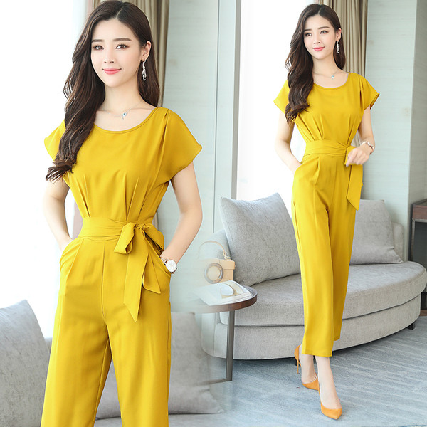 Κομψές γυναικείες φόρμες με ζώνη σε διάφορα χρώματα