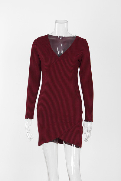 Κομψό γυναικείο  φόρεμα  για την άνοιξη και το φθινόπωρο  με ντεκολτέ σε σχήμα V σε διάφορα χρώματα