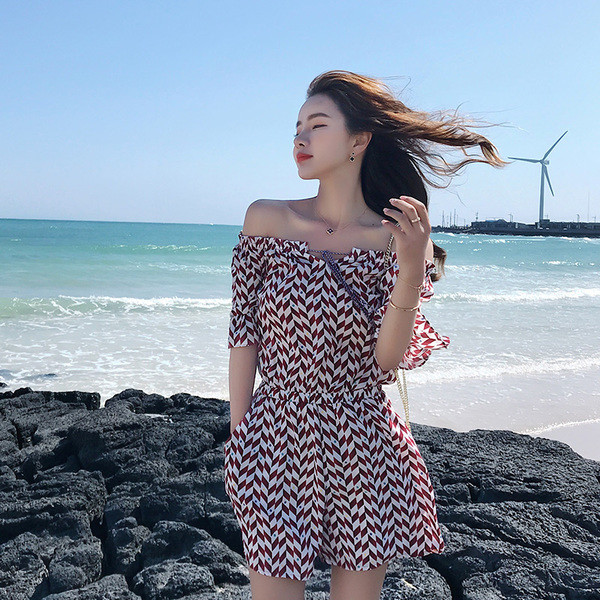 Κομψές γυναικείες φόρμες με κορδόνια