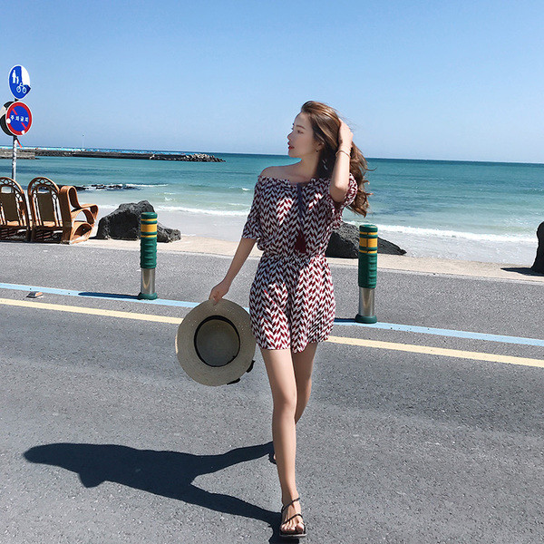 Κομψές γυναικείες φόρμες με κορδόνια