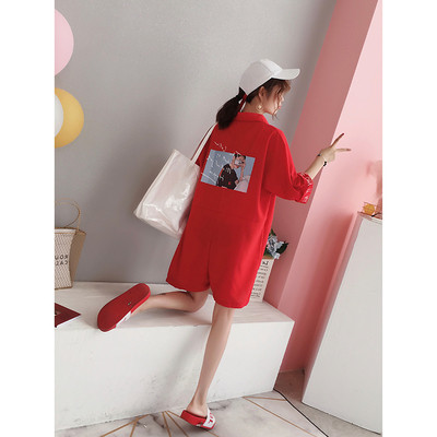 Κομψές γυναικείες φόρμες με εφαρμογή και ζώνη