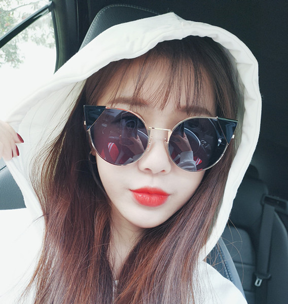 Νέο μοντέλο  γυναικεία γυαλιά ηλίου σε διάφορα χρώματα