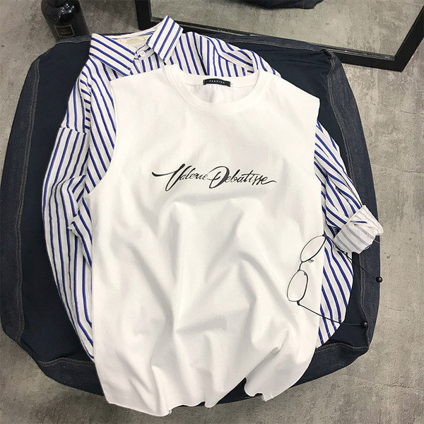 Ανδρικό μπλουζάκι σε δύο χρώματα με επιγραφή κατάλληλο για τη καθημερινή ζωή