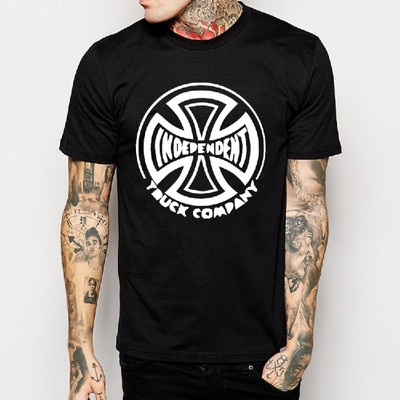 Ανδρικό μπλουζάκι με εκτύπωση κατάλληλο για τη καθημερινή ζωή