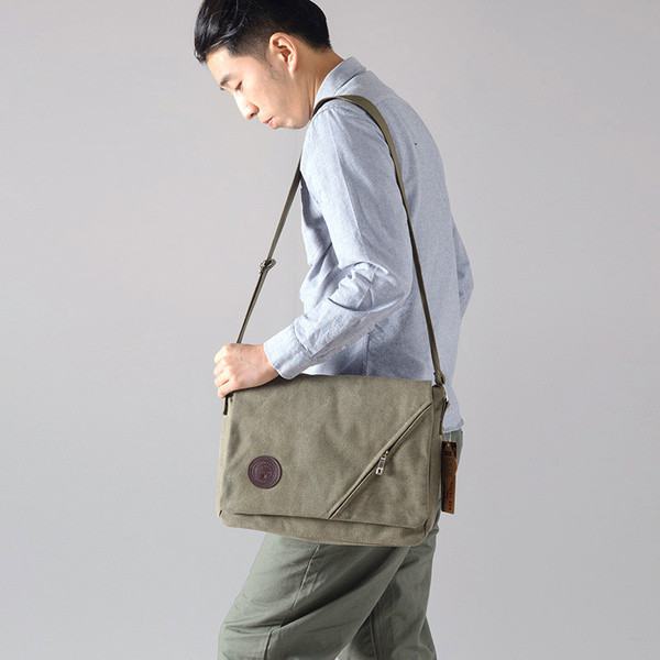 Ανδρική τσάντα με μακρά λαβή σε τρία χρώματα