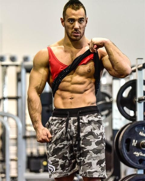 Ανδρικά αθλητικά σορτς σχέδιο καμουφλάζ σε δύο χρώματα